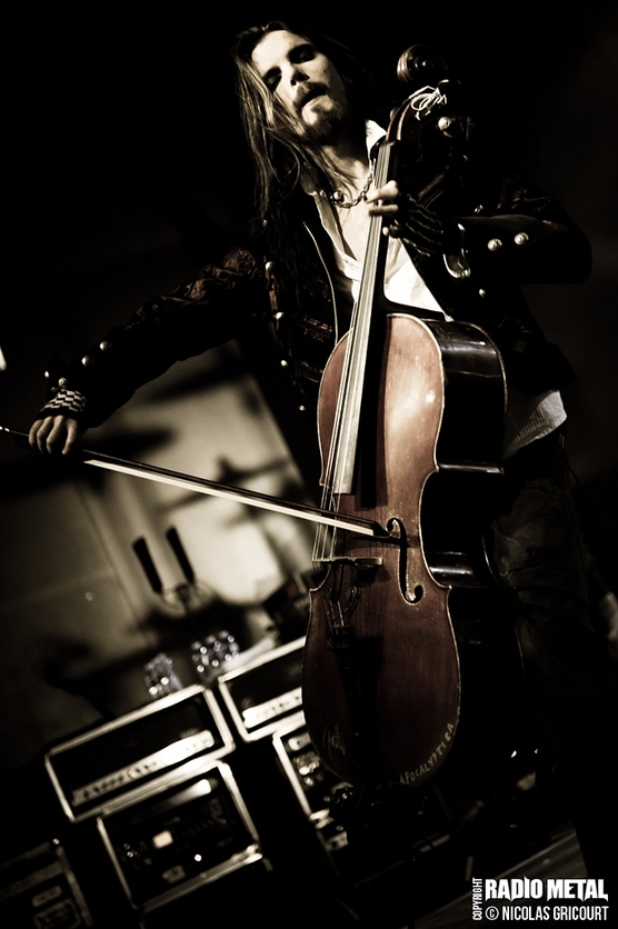 apocalyptica_2011_06_09_09