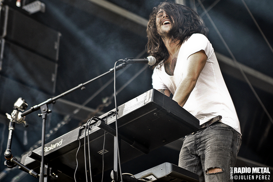 betraying_the_martyrs_jp_2012_06_15_01