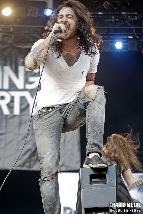 betraying_the_martyrs_jp_2012_06_15_04
