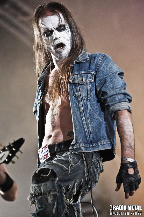 taake_jp_2012_06_15_02