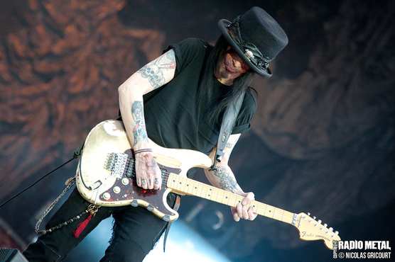 motley_crue_ng_2012_06_17_17