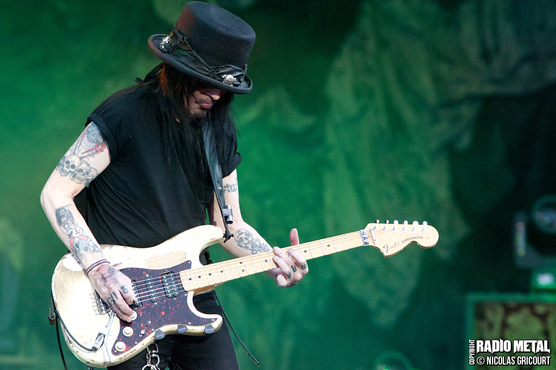 motley_crue_ng_2012_06_17_21