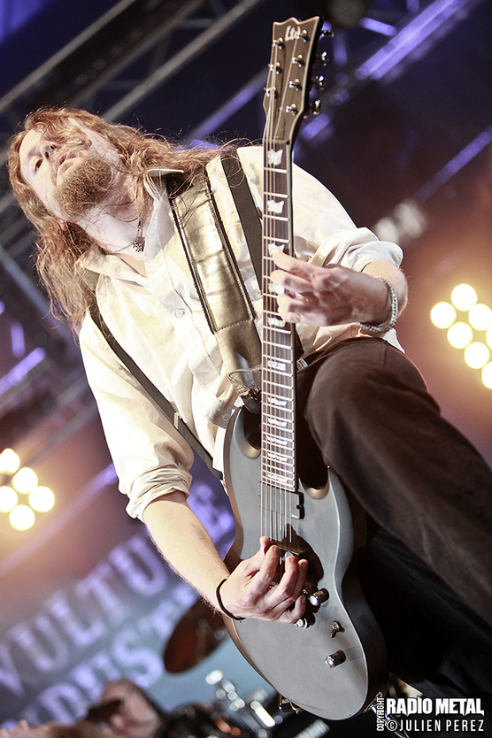vulture_industries_jp_2012_06_17_04