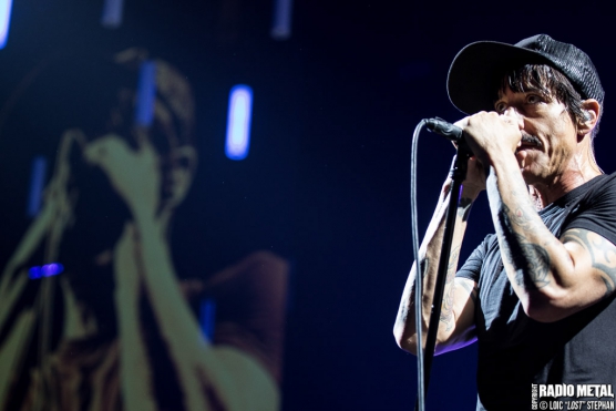 Red_Hot_Chili_Peppers_2016_10_16_02