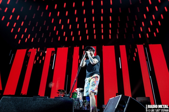 Red_Hot_Chili_Peppers_2016_10_16_05