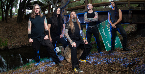 DEVILDRIVER : INTERVIEW AVEC DEZ FAFARA